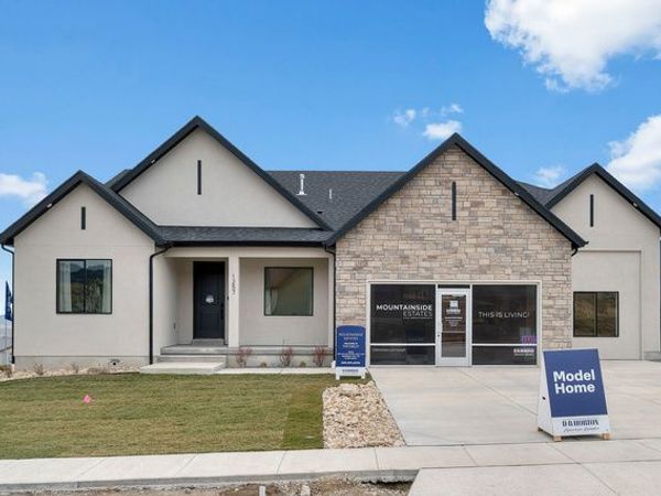 1238 E TALMAGE LN , Unit 33, Logan, UT 84341