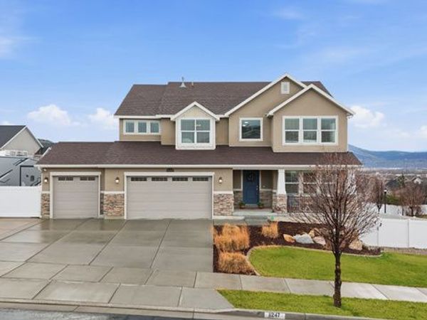 11247 S GREAT NECK DR W, South Jordan, UT 84009