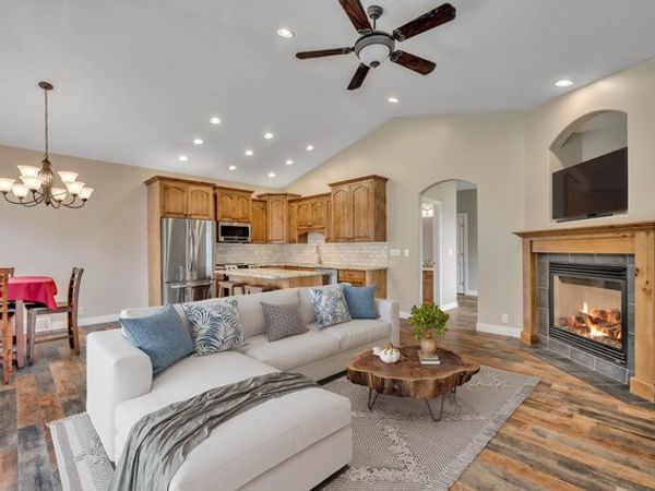341 E EDGEMONT DR S, North Salt Lake, UT 84054