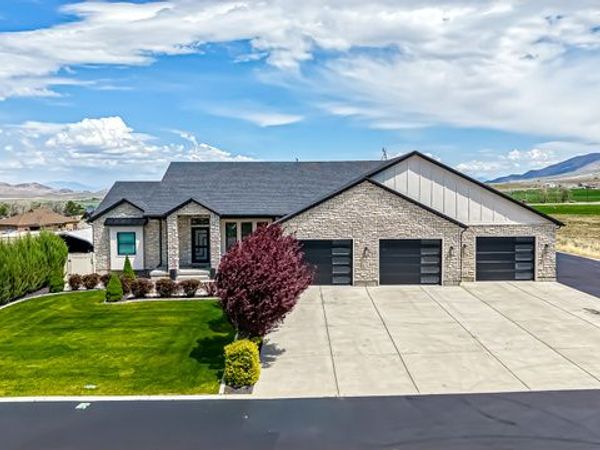 435 E 100 N, Mona, UT 84645