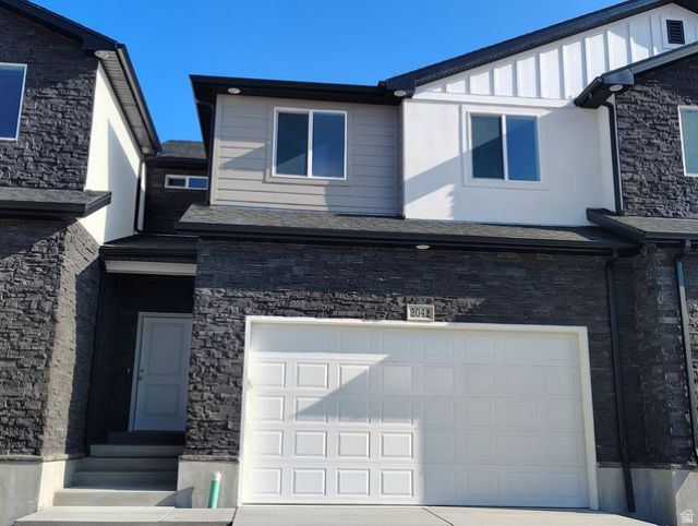 2042 N Essie Dr, Tooele, UT 84074 Main Photo