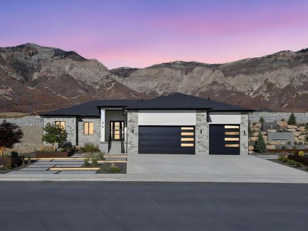 710 E MOUNTAIN ROAD N, North Ogden, UT 84414
