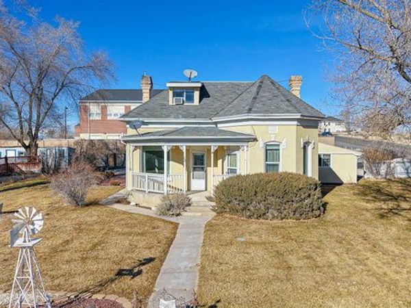 12 W 200 N, Moroni, UT 84646