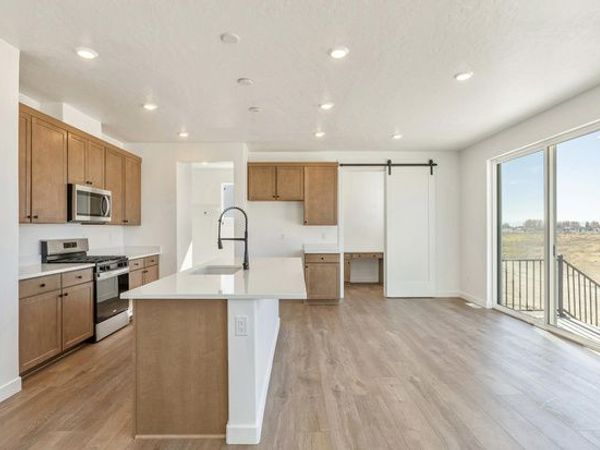 4948 N TOPAZ DR , Eagle Mountain, UT 84005