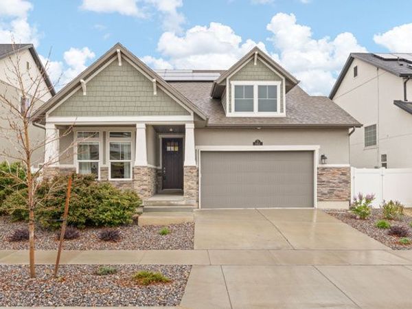 152 E MEANDERING WAY , Saratoga Springs, UT 84045