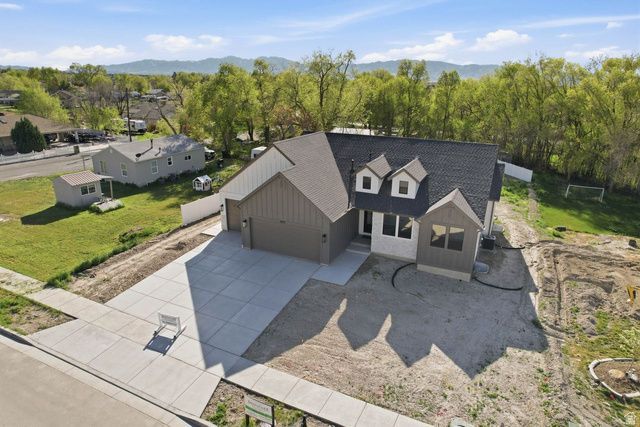 8035 N Park Meadow Ln E, Unit 2, Lake Point, UT 84074 Main Photo