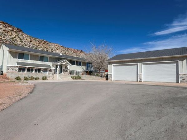 422 W BUCKEYE REEF RD , Leeds, UT 84746