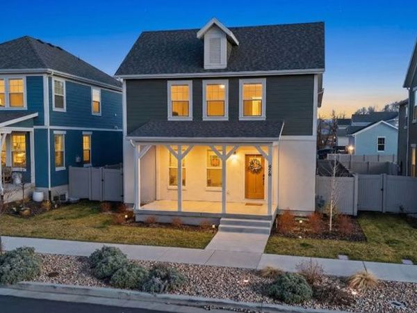 979 W SHORELINE DR , Layton, UT 84041