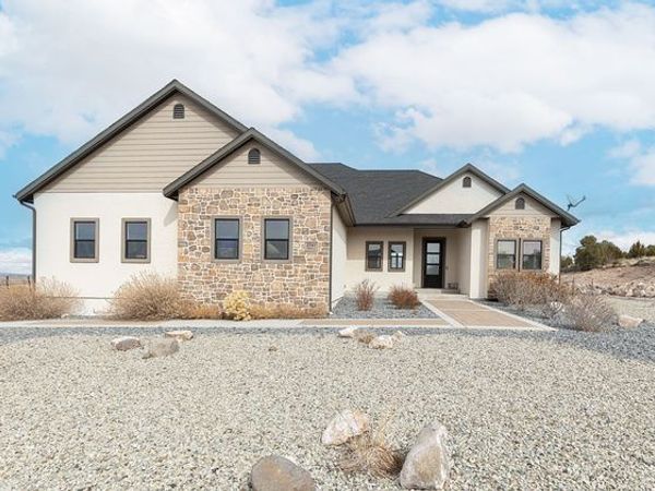 3760 W HILLCREST DR, Cedar City, UT 84720