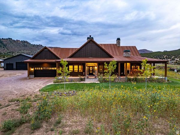 4995 SAWTOOTH COVE DR , Vernal, UT 84078