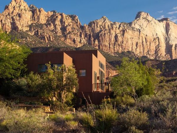 261 VALLEY VIEW DR , Springdale, UT 84767
