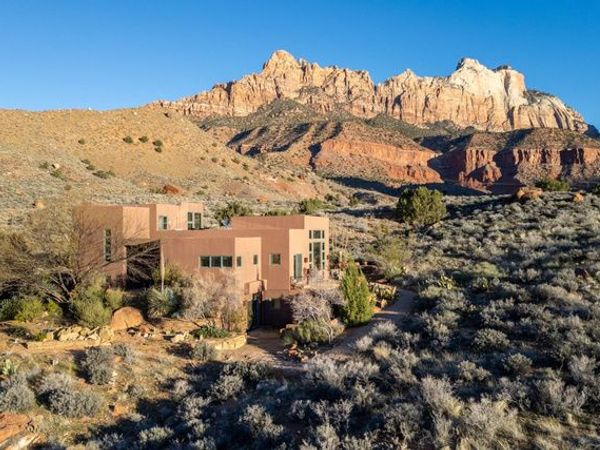 261 VALLEY VIEW DR , Springdale, UT 84767