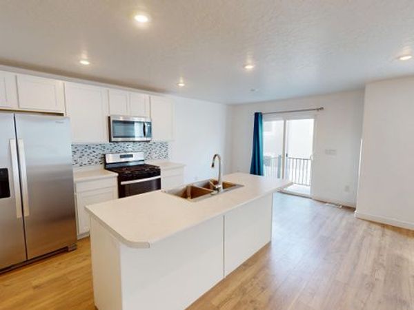 1917 N BLUE IRIS AVE E, Unit 1090, Tooele, UT 84074