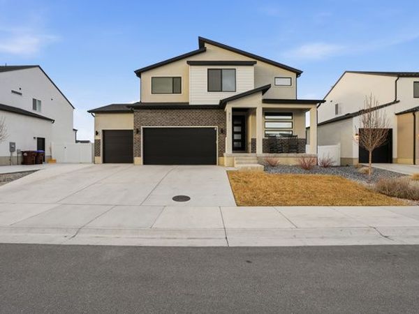 311 E UNCHARTERED LN S, Draper, UT 84020