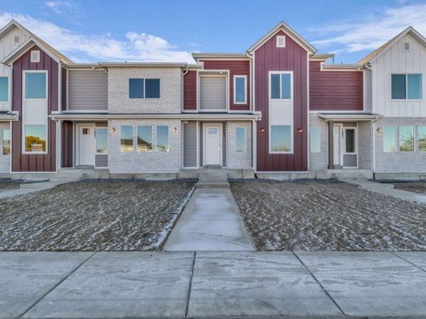 1653 W 2700 S, Unit 218, Syracuse, UT 84075