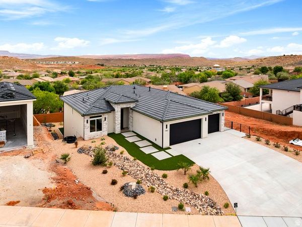 1862 N CHAPMAN DR, Washington, UT 84780