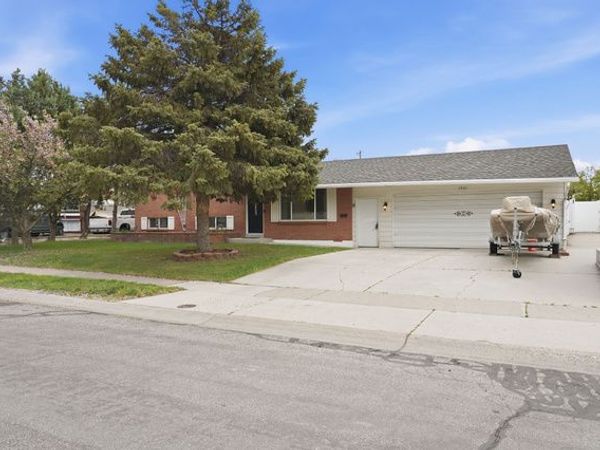 1901 W KIRKHAM WAY S, Taylorsville, UT 84129
