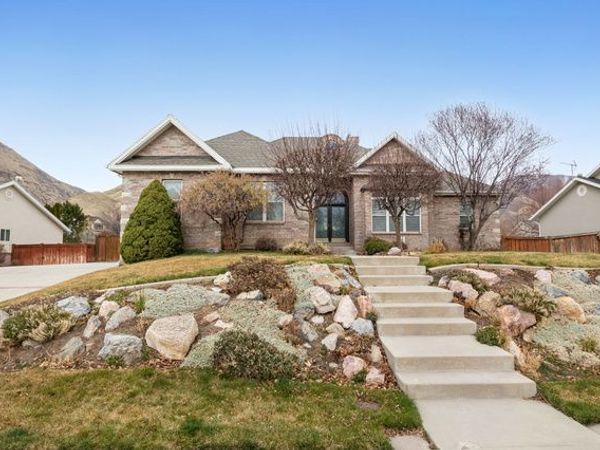 1839 RIVER BOTTOM RD , Springville, UT 84663
