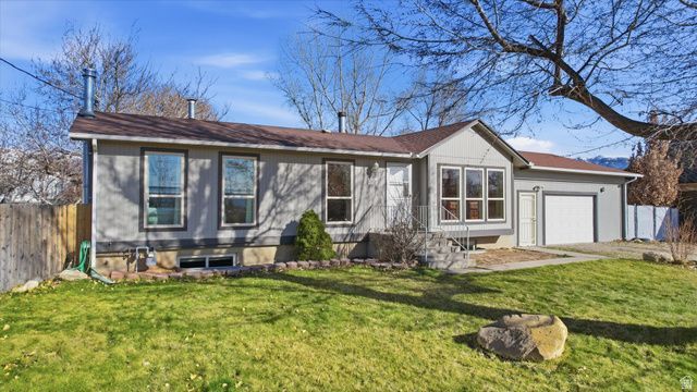 262 N 200 W, Mount Pleasant, UT 84647 Main Photo