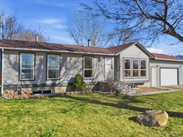 262 N 200 W, Mt Pleasant, UT 84647