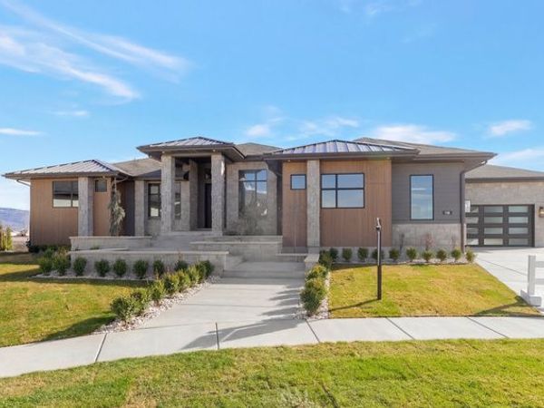 538 S 1400 W, Farmington, UT 84025
