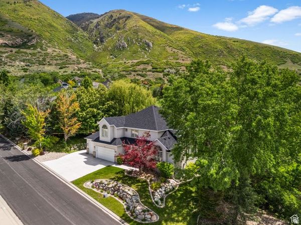 2016 E GRAYSTONE LN S, Draper, UT 84020