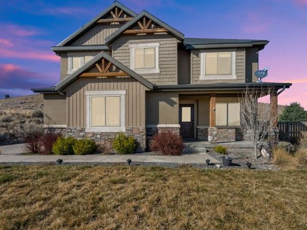 2551 E PATRIOT DR, Eagle Mountain, UT 84005