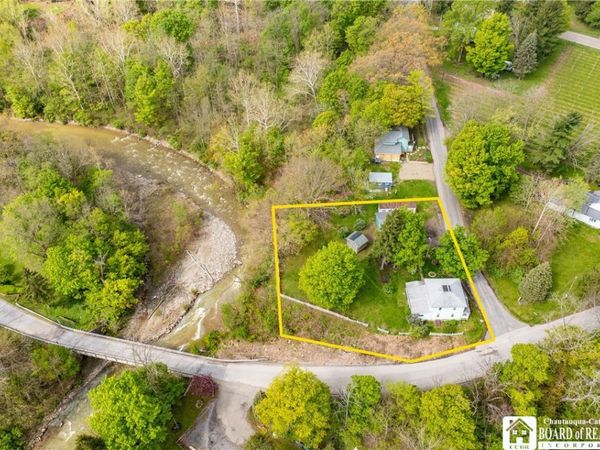 2 Campbell Street W, Westfield, NY 14787