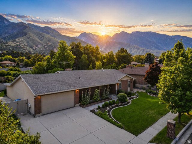 8711 S Rustler Rd , Cottonwood Heights, UT 84093 Main Photo