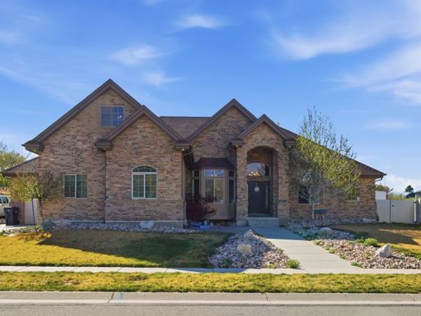 15766 S GUNSTOCK DR, Bluffdale, UT 84065