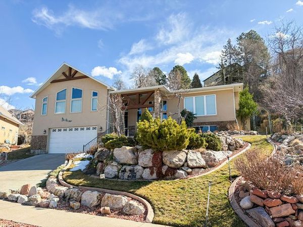 610 MEADOW LARK LN , Bountiful, UT 84010