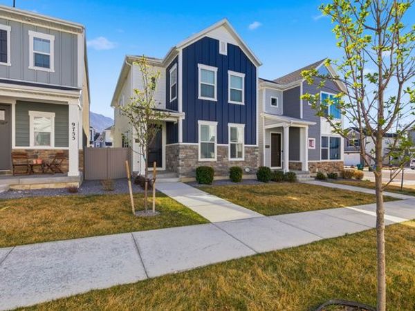 9747 N ASHGROVE LN, Highland, UT 84003