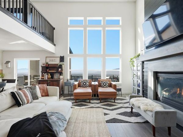 1027 W SEASONS VIEW CT, Lehi, UT 84048