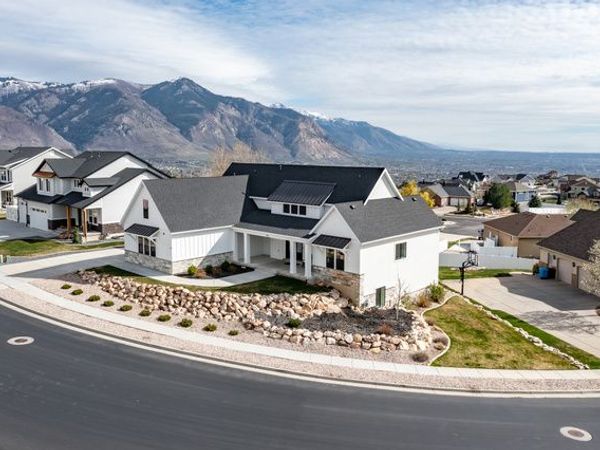 159 E 3900 N, North Ogden, UT 84414