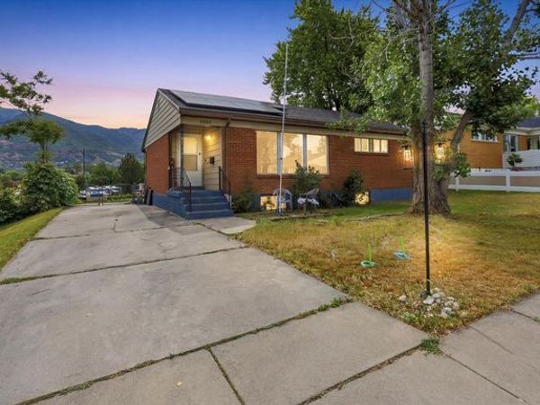 4404 S 375 E, Washington Terrace, UT 84405