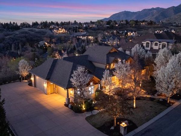16 SNOW FOREST LN , Sandy, UT 84092