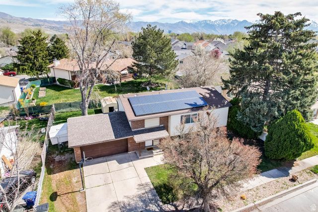 556 N New Star Dr W, Salt Lake City, UT 84116 Main Photo