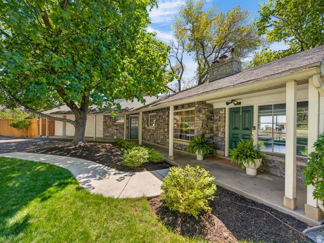 2025 Oak Ln, Provo, UT 84604 Main Photo