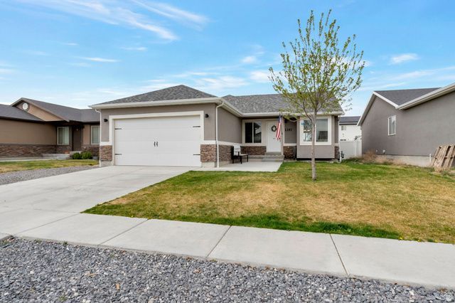 1357 E Skip St , Eagle Mountain, UT 84005 Main Photo
