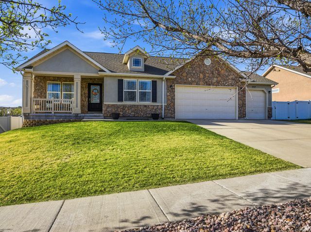 5157 W Gossamer Way S, Riverton, UT 84096 Main Photo