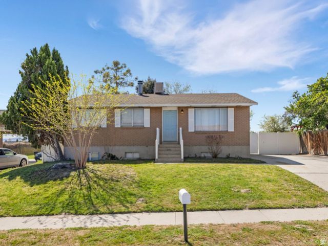 5089 W Highwood Dr , Kearns, UT 84118 Main Photo