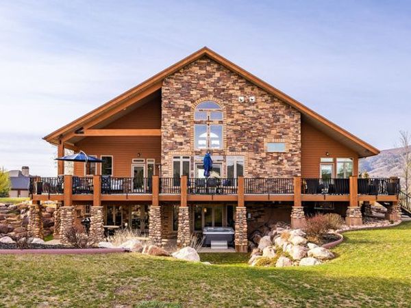 3710 N FOOTHILL LN , Eden, UT 84310