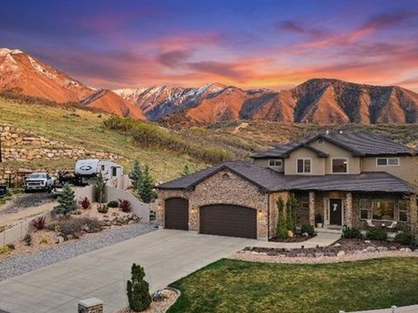 200 S MAHOGANY WAY , Elk Ridge, UT 84651