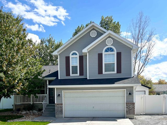699 Country Club Dr, Stansbury Park, UT 84074 Main Photo
