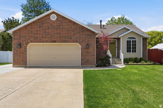 1189 N 750 W, Clinton, UT 84015 Main Photo