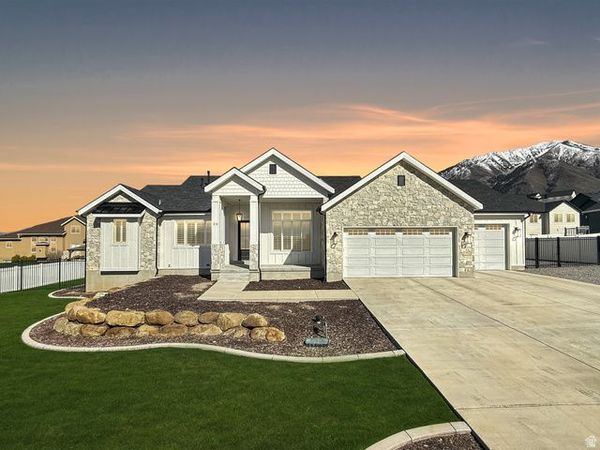 916 N ROCKY MOUNTAIN WAY , Elk Ridge, UT 84651