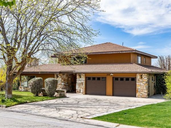 3612 E AURORA CIR S, Salt Lake City, UT 84124