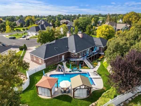 960 E PAR THREE CIR , Fruit Heights, UT 84037