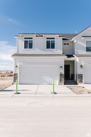 717 N Hilltop Dr , Lehi, UT 84048 Main Photo