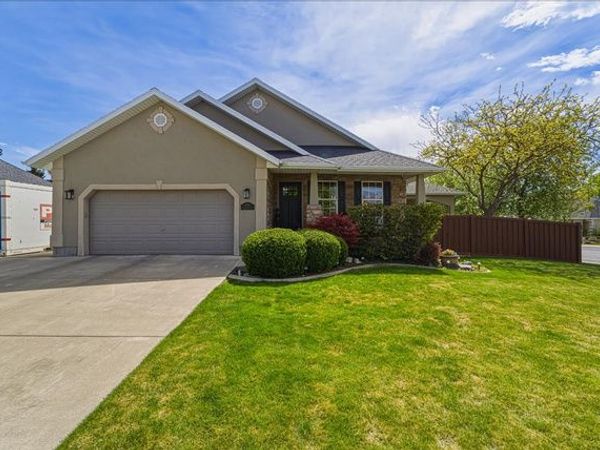 4521 W CARRIAGE LN N, Cedar Hills, UT 84062